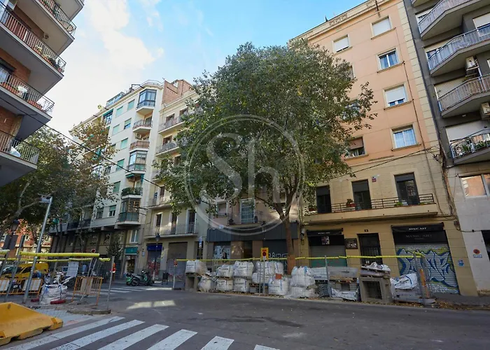 アパート In Les Corts バルセロナ