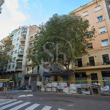 Apartment In Les Corts Barcelona